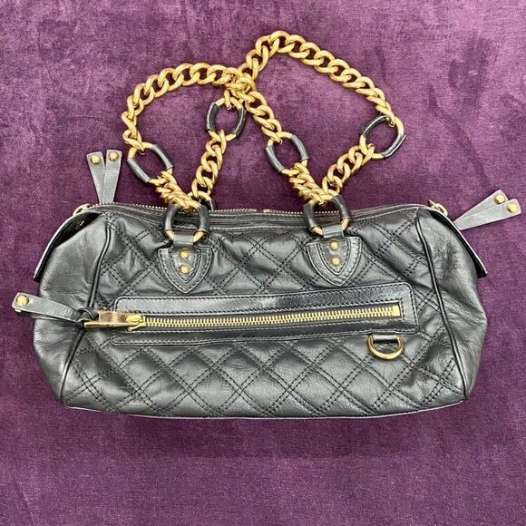 ⭐️ MARC JACOBS Gold Chain Black Leather Purse ⭐️ - Picture 4 of 9